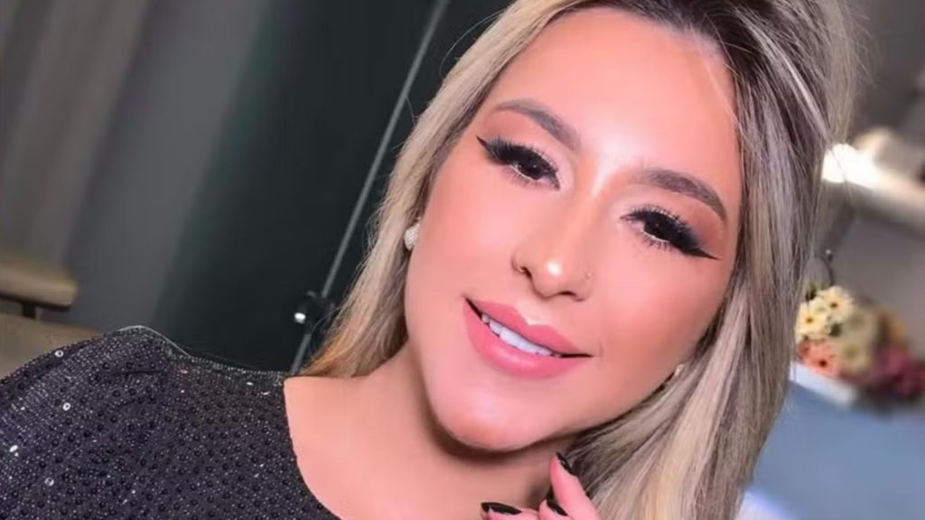 Paolla Bastos Neiva, conhecida como "musa do crime ", é procurado por duplo homicídio e lavagem de dinheiro.