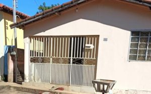 Quem mora há anos no imóvel pode regularizar a propriedade por usucapião direto no cartório, sem processo judicial, desde que cumpra os requisitos legais.