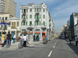 Advogada explica 5 erros que fazem herdeiros perderem a herança sem perceber, como atraso no inventário, falta de testamento e acordos sem registro.