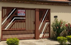 Entenda quando o proprietário pode pedir o imóvel no aluguel sem contrato e quais são os direitos do inquilino segundo a Lei do Inquilinato.