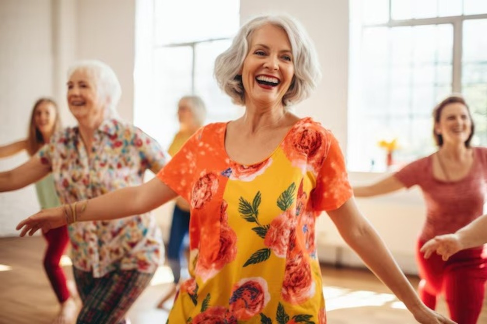 Esqueça caminhada e corrida: o melhor exercício para quem tem mais de 45 anos