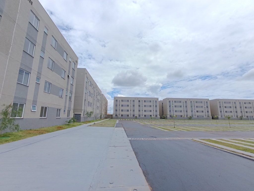 Saiba como regularizar imóvel sem escritura apenas com contrato de compra e venda e quais caminhos jurídicos permitem o registro em cartório com segurança.