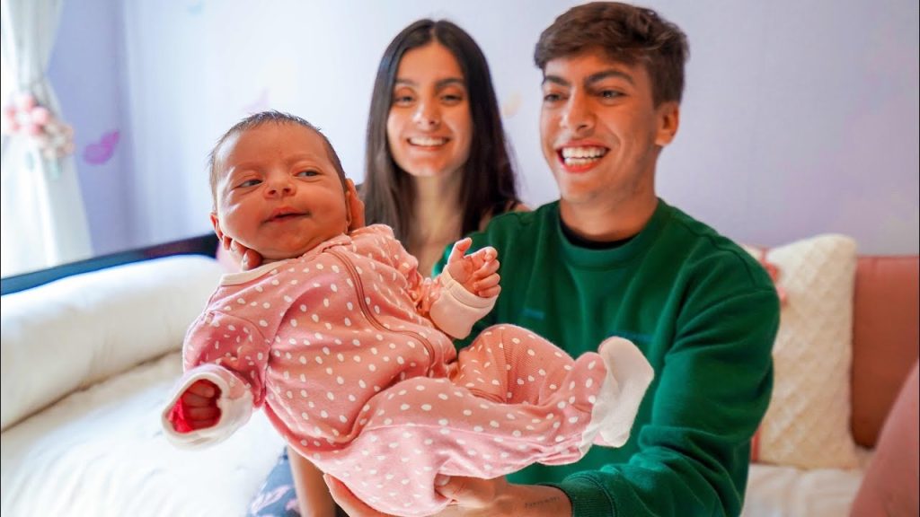 Descubra o significado do nome Maitê, sua origem, simbolismo e por que esse nome curto e delicado está cada vez mais escolhido pelos pais.