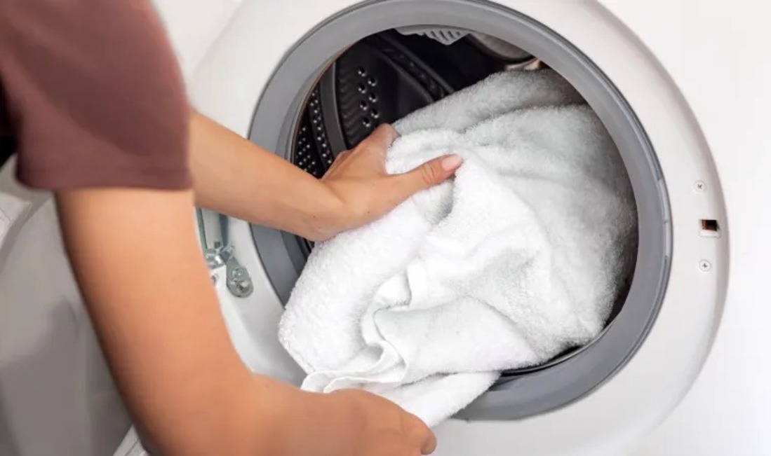 Donas de casa estão trocando secadora comum por nova tecnologia que promete reduzir consumo em pelo menos 28%