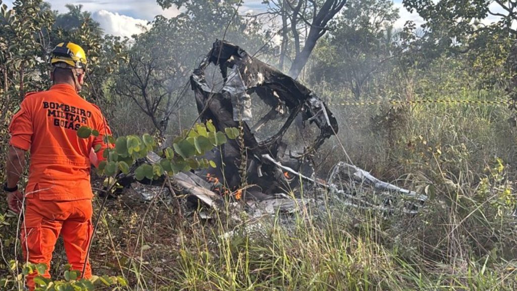Avião caiu e pegou fogo pouco após decolar do Aeroporto de Formosa.