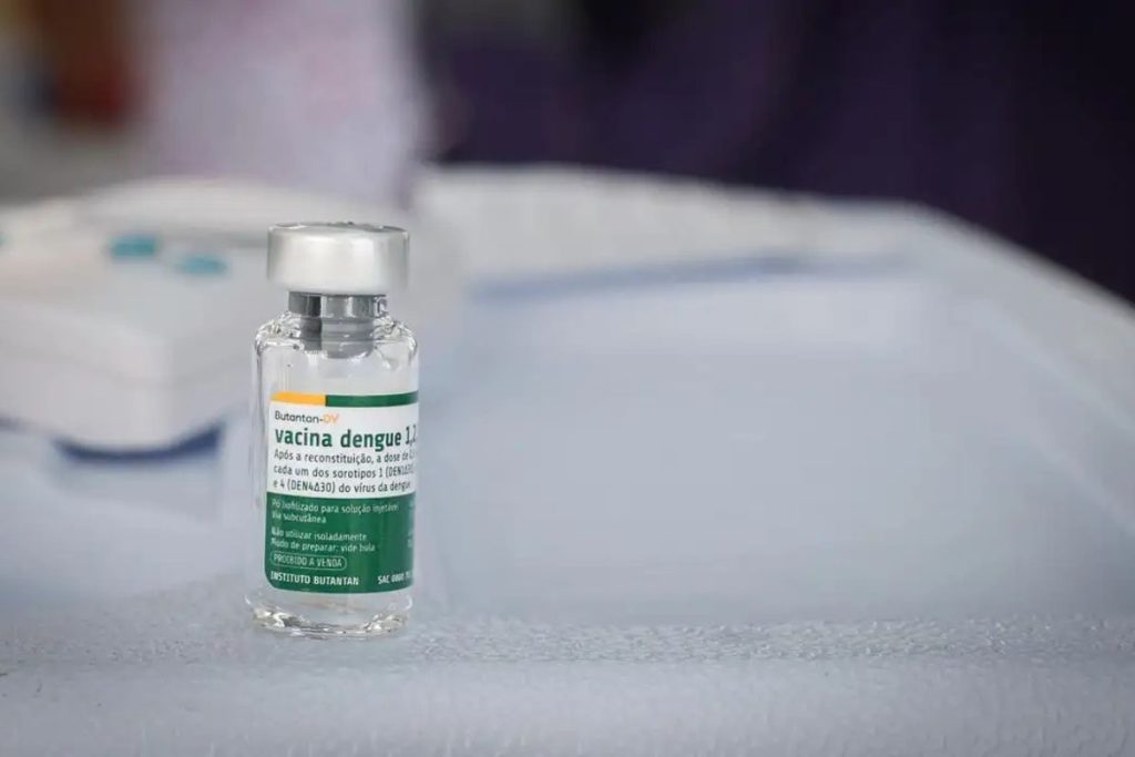 Butantan antecipa entrega de 1,3 mi de vacinas contra dengue ao SUS