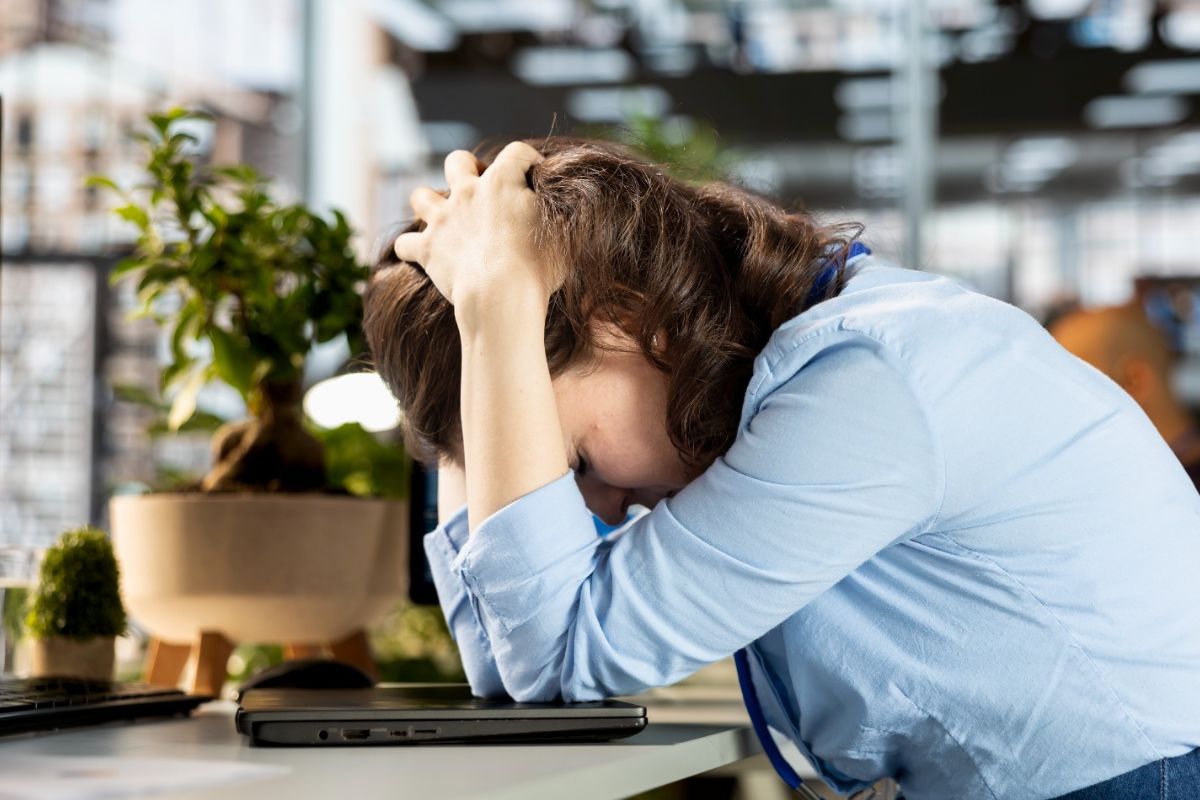 Funcionário com ansiedade e depressão