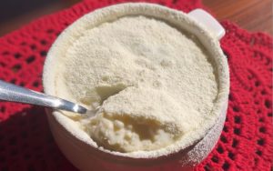 Receita de arroz doce cremoso de Leite Ninho do perfil @receiitasdiarias ensina sobremesa fácil, rápida e cremosa com poucos ingredientes.
