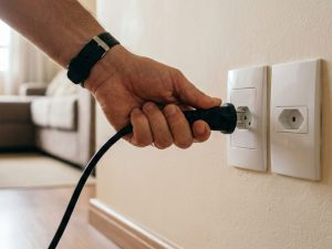 Eletrodomésticos que devem ser tirados da tomada