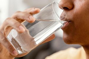 SEU CORPO PODE ESTAR PRECISANDO DE MAIS ÁGUA