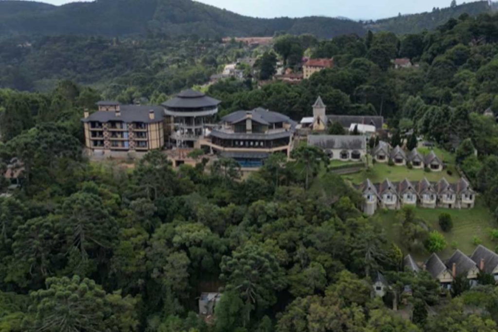 A cidade brasileira charmosa e fria que encanta turistas no inverno