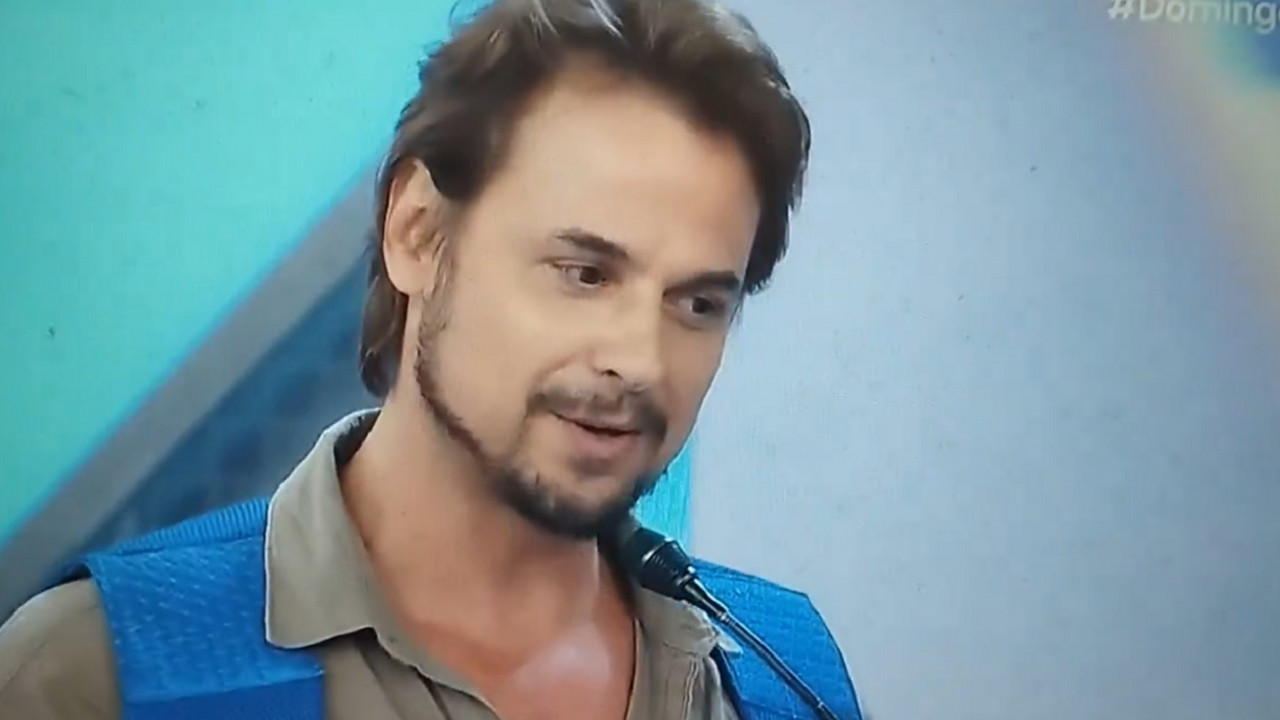 Daniel Erthal pede emprego ao vivo no SBT e sugere quadro na Copa; vídeo