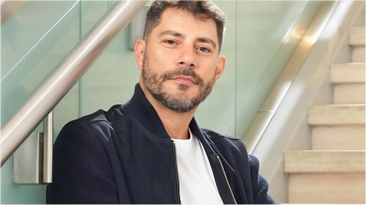 Evaristo Costa anuncia que não vai mais apresentar reality na Record