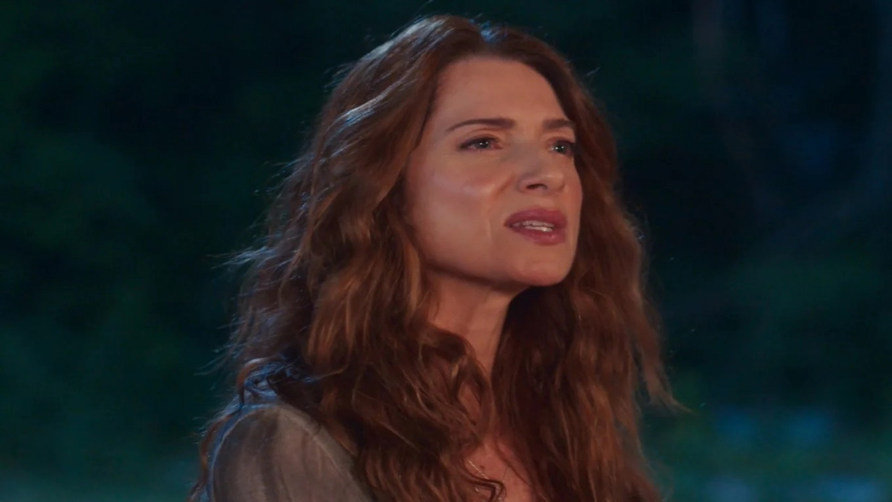 Coração Acelerado: Janete é acusada de poluir o rio Caturama: "Fedendo a chifre queimado"