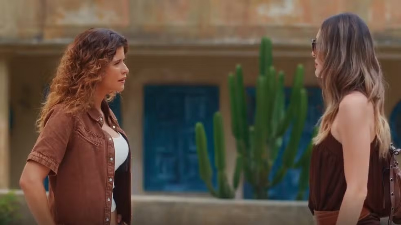 Coração Acelerado: Naiane descobre segredo de Agrado e passa a chantegeá-la