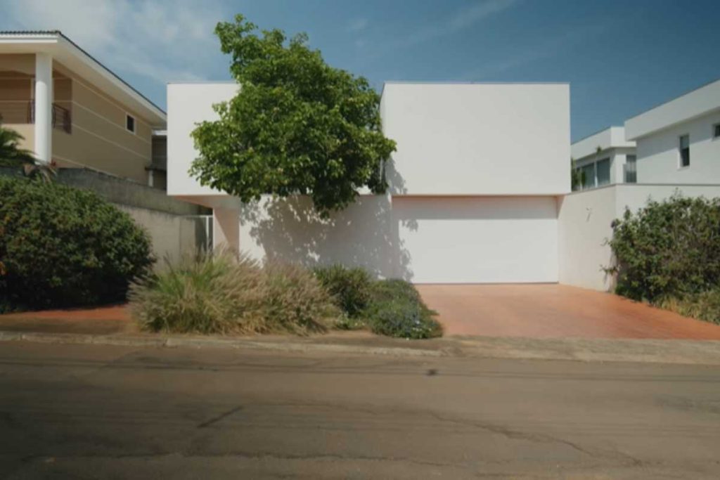Apresentadora com mais de 30 anos de carreira na Globo vive hoje em casa sustentável