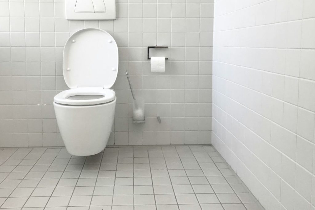 Truque para eliminar o cheiro de xixi