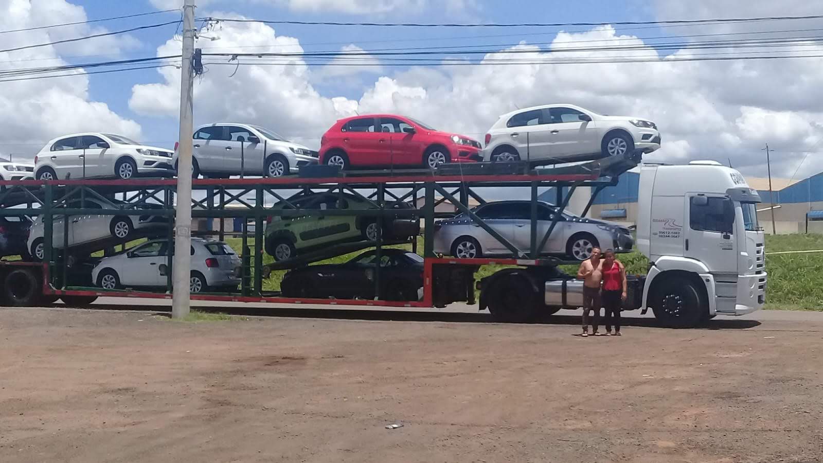 Adriano costumava atuar como motorista de caminhões cegonhas. (Foto: Arquivo Pessoal)