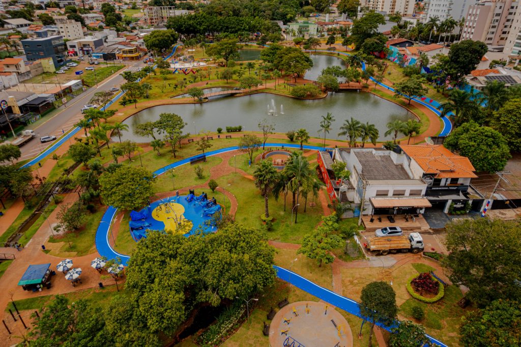 Vista aérea do Parque Ipiranga, no bairro Jundiaí.