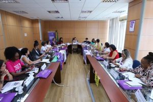 Fim da escala 6x1: proposta pode aliviar dupla jornada das mulheres