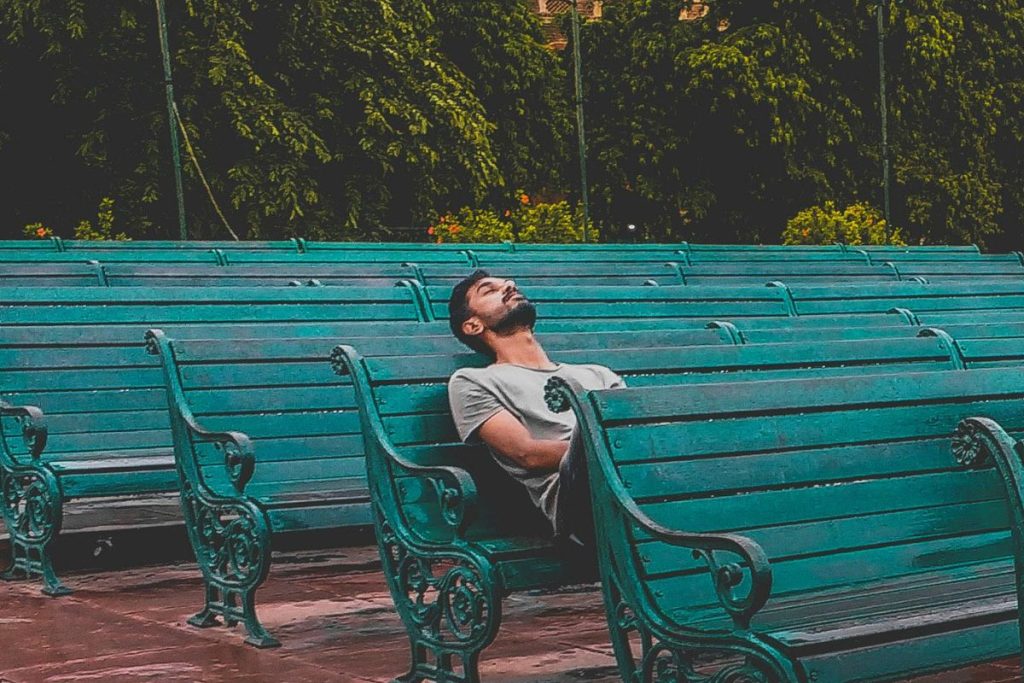 por que algumas pessoas são mais difíceis de fazer amigos