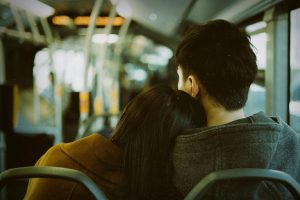 pessoa do passado está chegando e pode balançar a vida