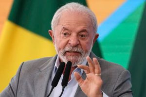 Lula fala em reforçar Defesa do país senão 'alguém invade a gente'