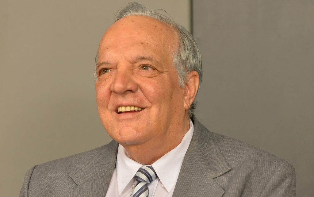 Há 6 anos, Anápolis se despedia do ex-prefeito Adhemar Santillo e amigos rendem homenagens