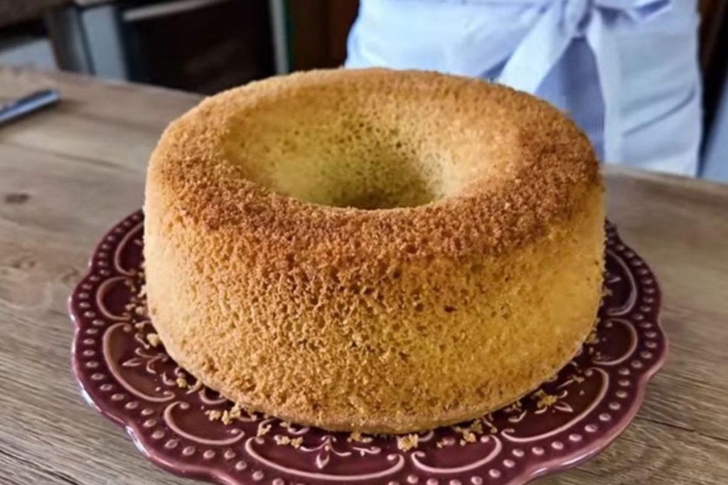 Bolo caseiro que não vai farinha de trigo