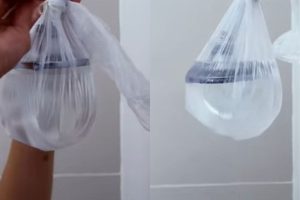 Deixar amarrado um saco de vinagre no chuveiro