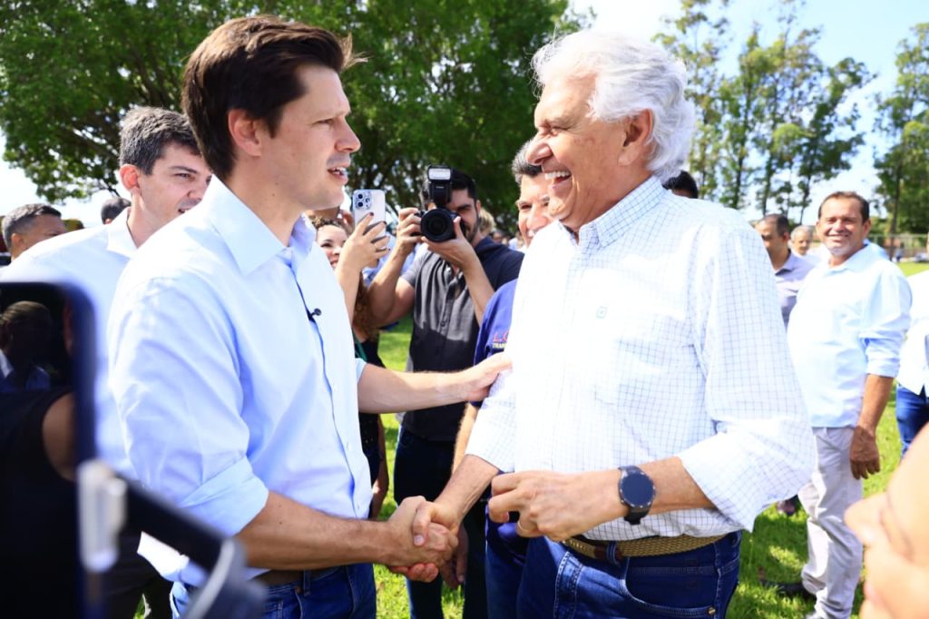 Entre navios e eleições: o risco de ficar à deriva