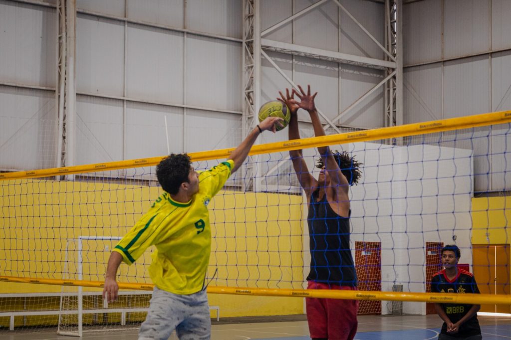 Aulas de vôlei serão gratuitas. (Foto: Divulgação)