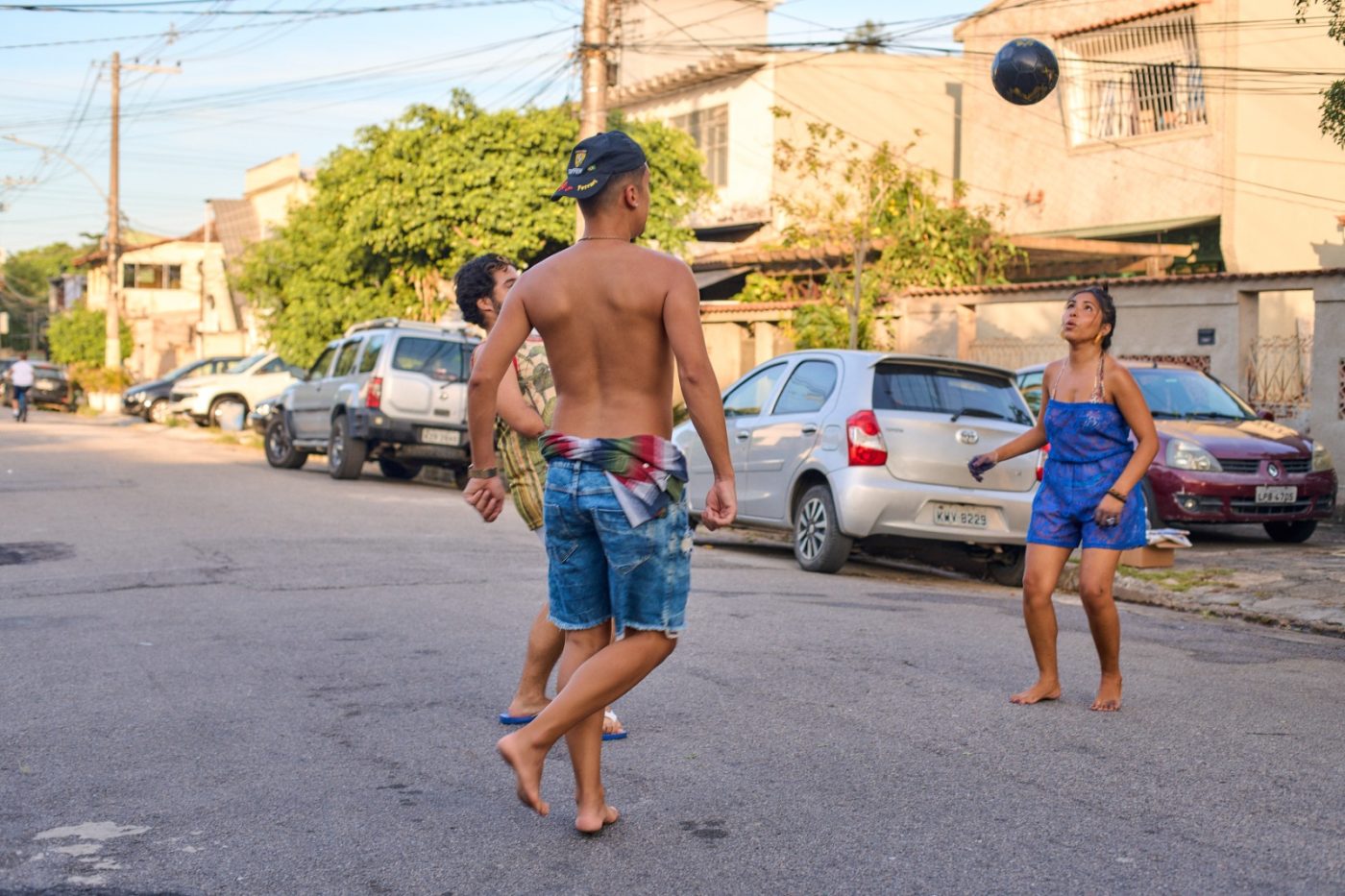 Cientistas acompanham 10 mil pessoas por 20 anos e descobrem três características comuns em quem vive mais