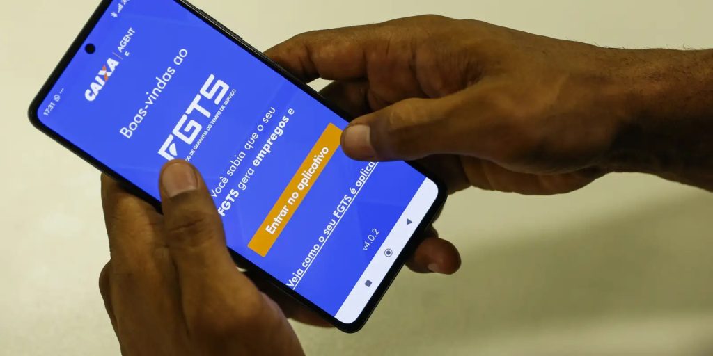 Entenda por que o FGTS acumulado durante o casamento pode ser dividido no divórcio no regime de comunhão parcial de bens.