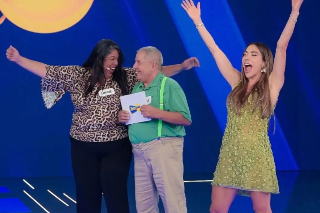 Goiano que comprou Tele Sena ganha casa, TV, smartphone e vale-compras: “Achei que era golpe”