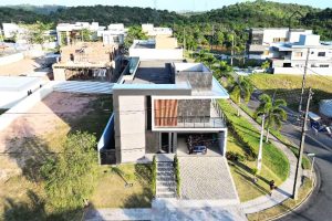 Conheça a mansão de 309 m² que ex-BBB de 34 anos colocou à venda