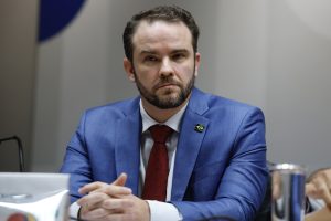 Dario Durigan participa de coletiva sobre bloqueio nas contas públicas