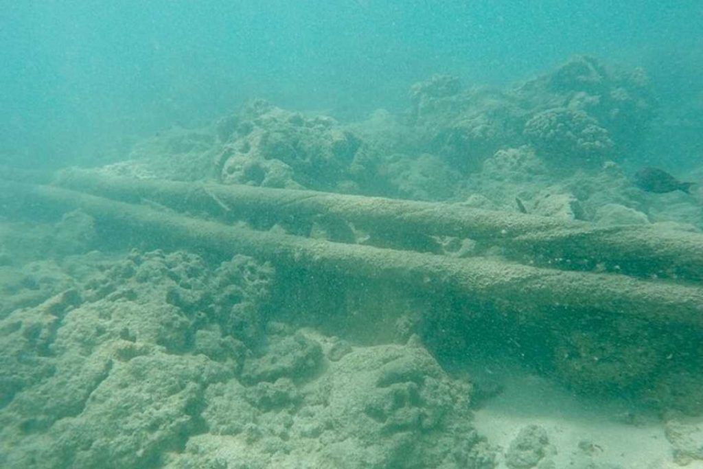 Com ganchos a 8.000 metros, marinheiros recuperam algo esquecido há 20 anos no fundo do mar