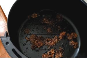soltar as crosta na airfryer sem precisar esfregar