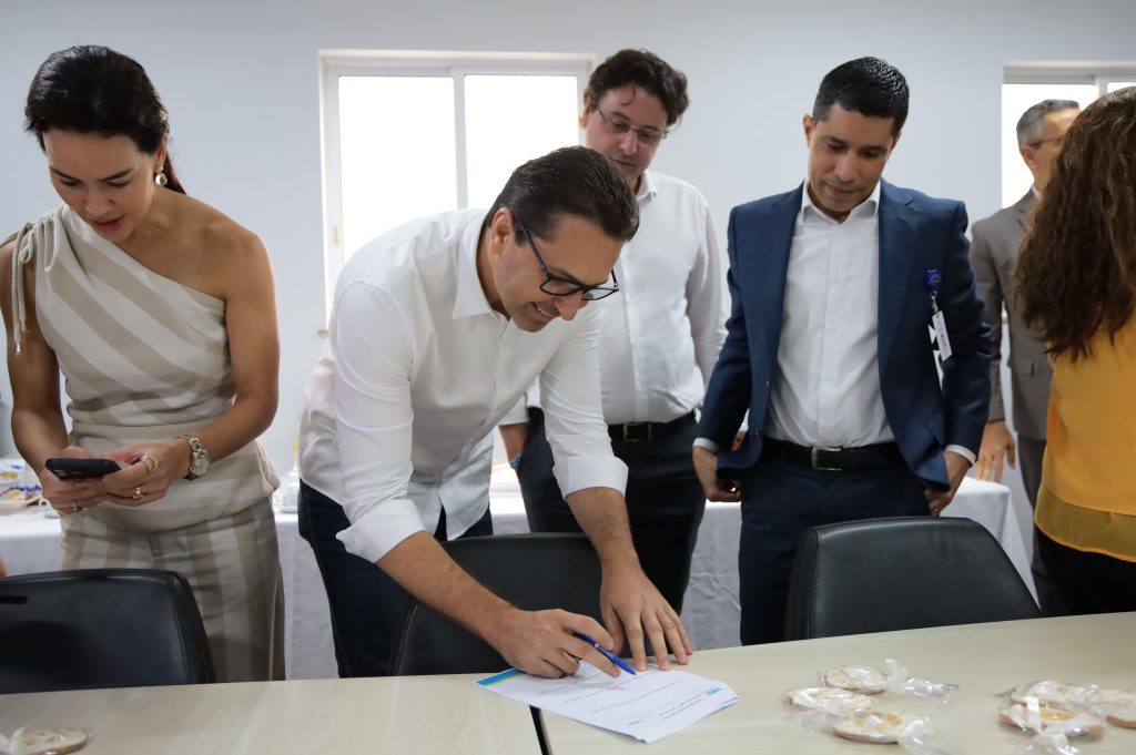 Iniciativa aproxima estudantes da realidade do SUS, garantindo atendimento humanizado e troca de conhecimento com profissionais de referência