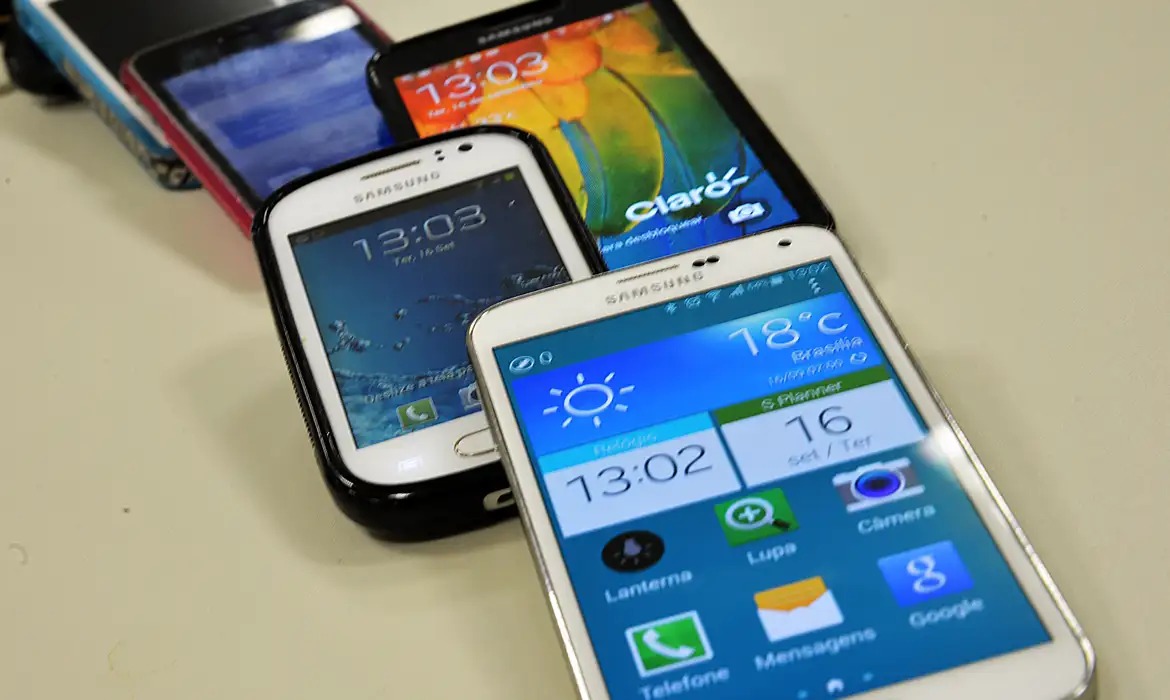 Como transformar um celular antigo em repetidor de Wi-Fi e acabar com áreas sem sinal dentro de casa