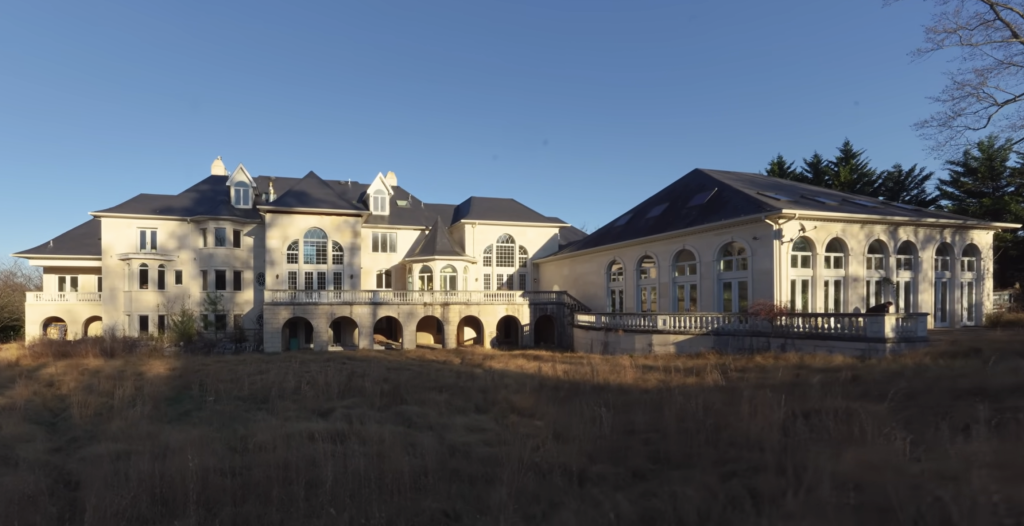 A história do médico que ergueu uma mansão de R$ 50 milhões