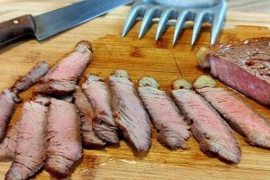 Churrasco não precisa ser caro: conheça 5 carnes baratas que superam a picanha em sabor, rendimento e suculência, segundo açougueiros.