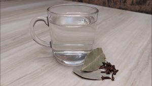 O chá detox poderoso que ajuda a combater infecção: receita antiga da época dos avós