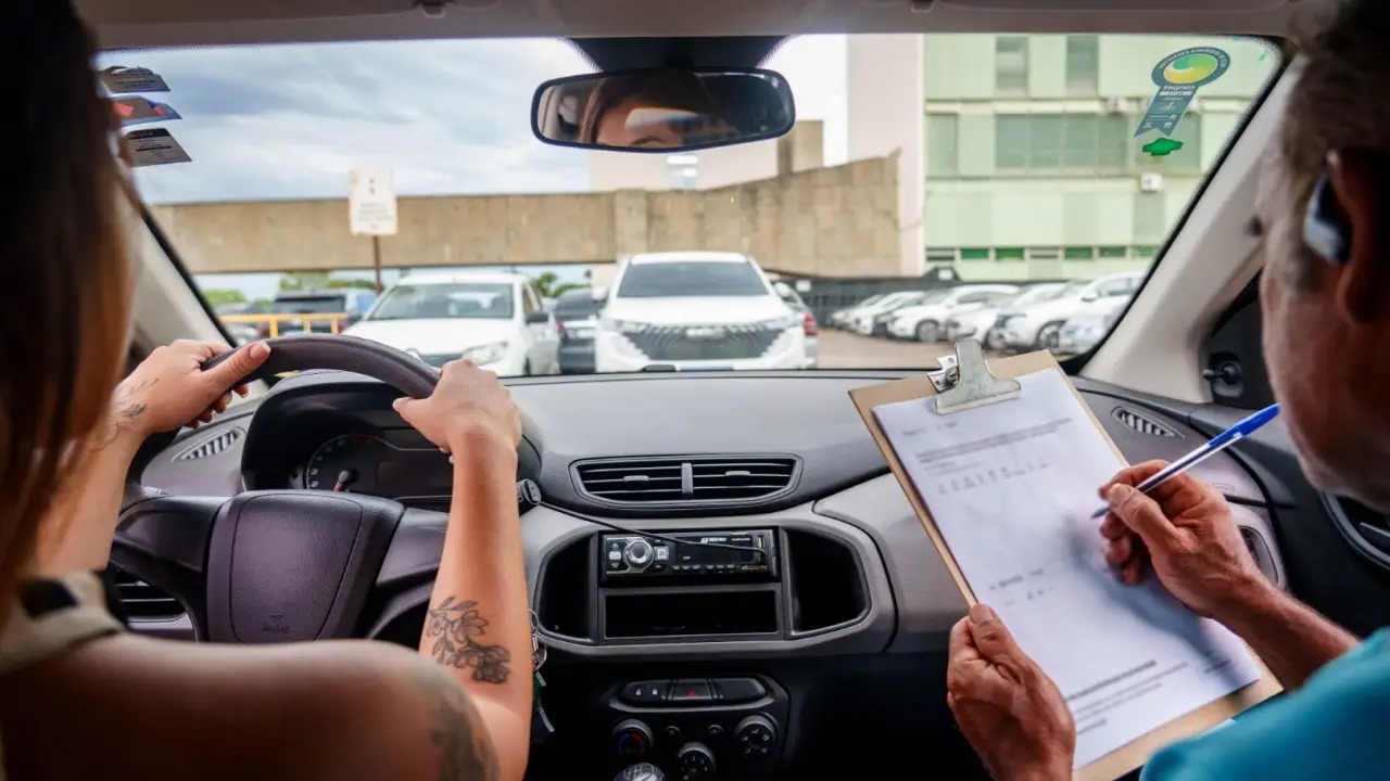 beneficio do Governo da reteste gratuito para candidatos que reprovar na prova de CNH