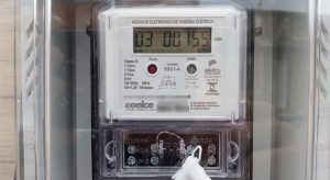 O chuveiro elétrico pode ser o principal responsável pela alta na sua conta