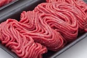 carne moída que já vem embalada em bandejas de isopor