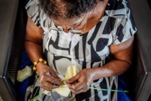 Lei garante que idosos com 60 anos ou mais fiquem livres de dívidas, tenham proteção do salário e renegociem débitos com bancos