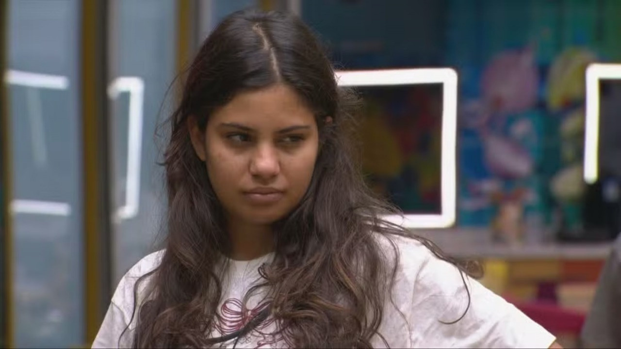 BBB 26: Gabriela cobra Jonas após Tá Com Nada: "Foi sem querer mesmo?"