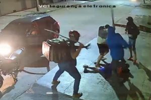 Homem é espancado com pedaços de madeira até ficar inconsciente em Anápolis